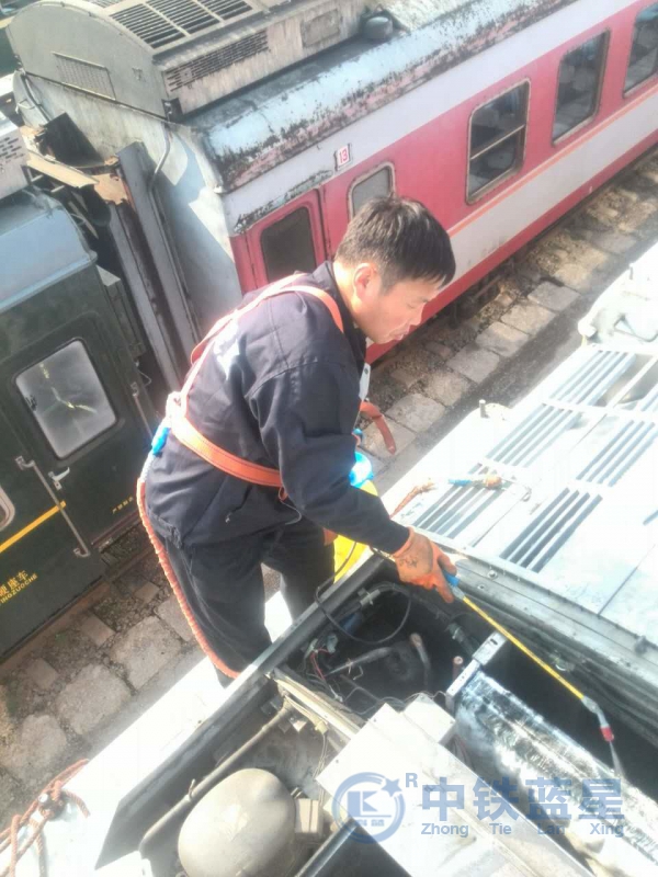 動車空調清洗中